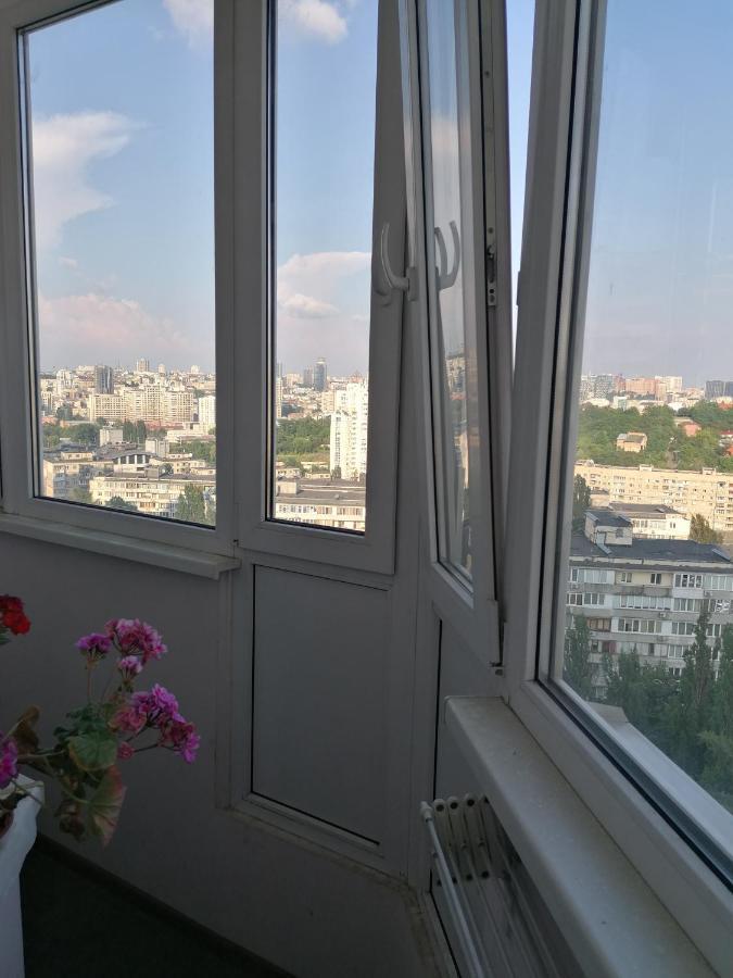 Уютная Студио Возле Жд Вокзала Kiev Dış mekan fotoğraf